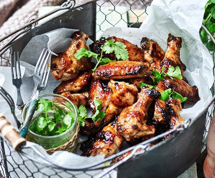 These are the 10 ultimate chicken wing recipes that will keep you going back for more