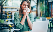 应该you go to work with a common cold?