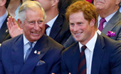 皇家和解:哈里王子和查理团聚在皇家裂痕