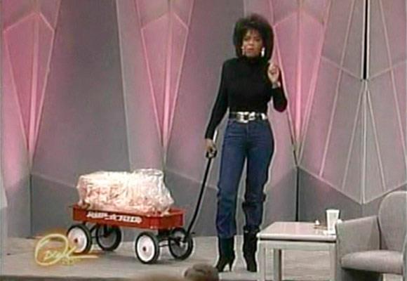 …this! Oprah shed 30 kilos with the liquid diet. She took to the stage of her show wearing a pair of size 10 skinny Calvin Klein jeans wheeling a wagon of fat to represent her weight loss.