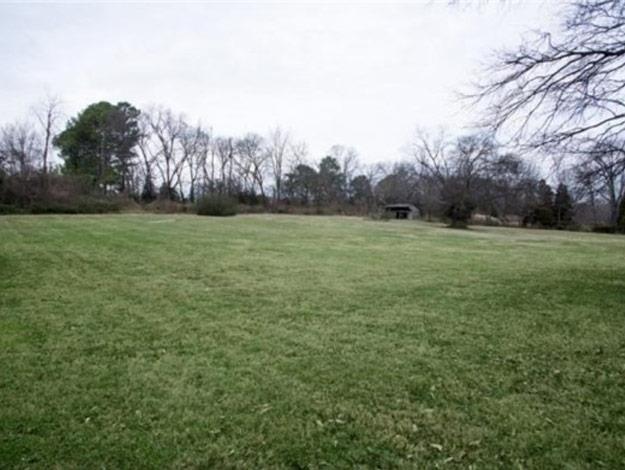 The property stretches across 6.5-acres in the upscale Oak Hill area.