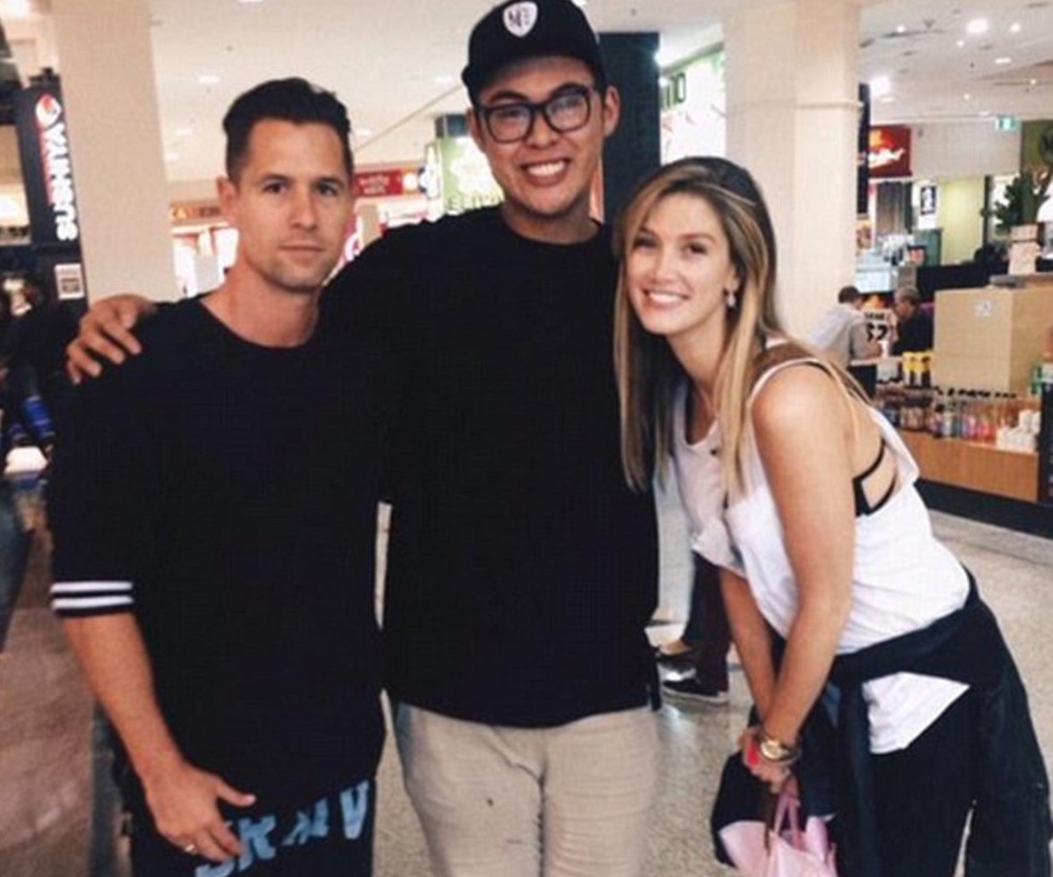 The 30-year-old was glowing when a fan bumped into her and Chris and requested a photo.
