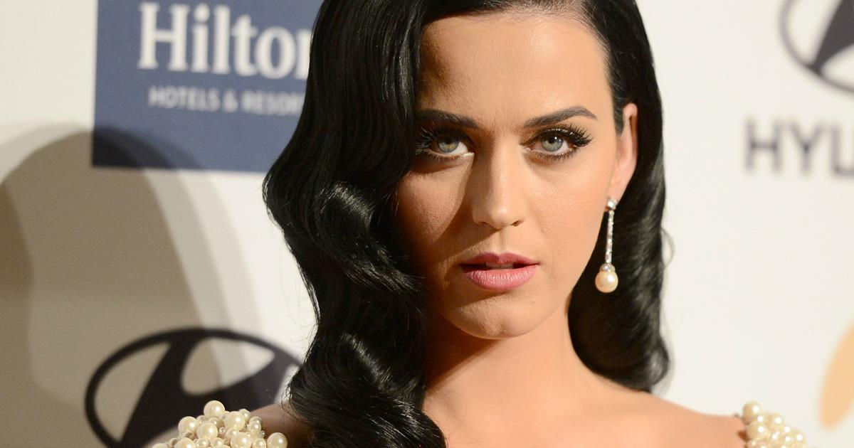 Katy Perry debuts dramatic hair transformation | Woman's Day