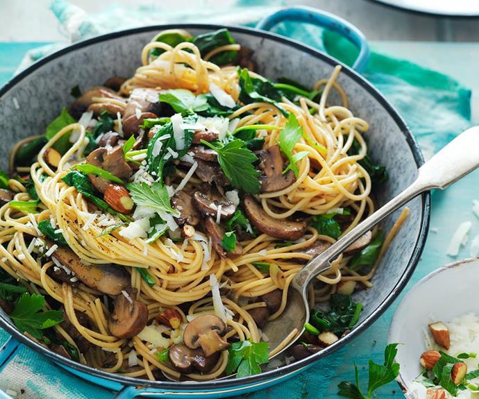 [Pasta with spinach, mushrooms and almonds](https://www.womensweeklyfood.com.au/recipes/pasta-with-spinach-mushrooms-and-almonds-29291|target="_blank")