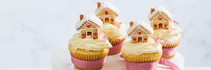 **[Christmas cupcakes](https://www.sunbeamfoods.com.au/christmas-cupcakes/|target="_blank"|rel="nofollow")**
<br><br>
Spend an afternoon in the kitchen as a family whipping up these Christmassy cupcakes. Made with Sunbeam Sultanas and topped with mini gingerbread houses, the kids will love seeing these fluffy festive sweets come to life.