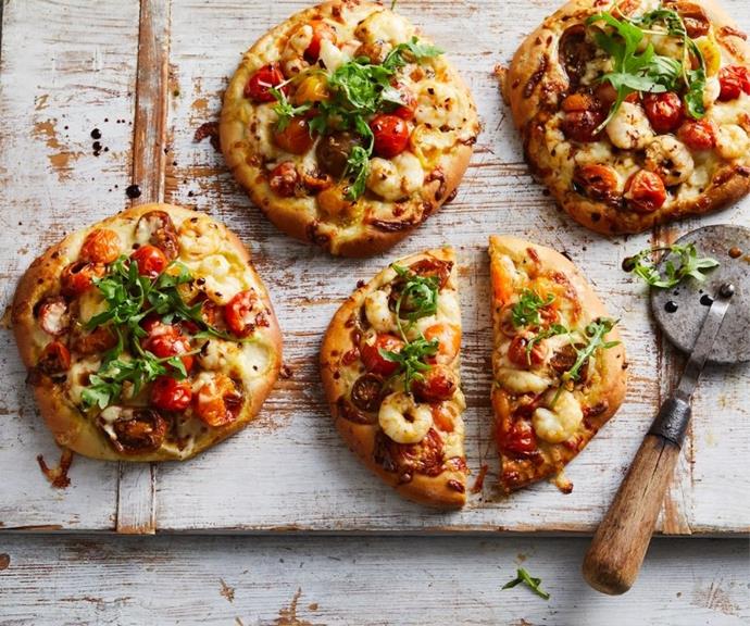 [Tomato, margherita, chilli prawn piz](https://www.perfection.com.au/recipes/mix-a-mato-tomato-margherita-chilli-prawn-pizza?hsLang=en-au|target="_blank"|rel="nofollow")za 

You don't need your own woodfire oven to make delicious homemade pizza, and this recipe is proof! The classic combination of chilli and prawns is complemented by the zestiness of the Mix-a-Mato tomatoes, creating a pizza your friends and family will adore.