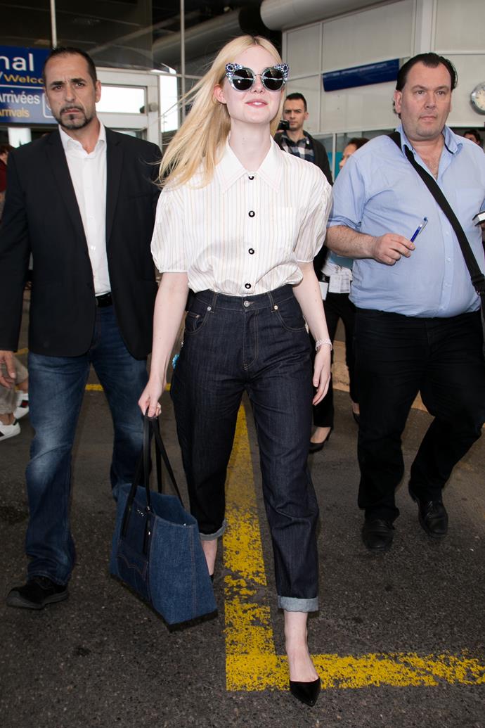 A lesson in how to do airport chic, right here.