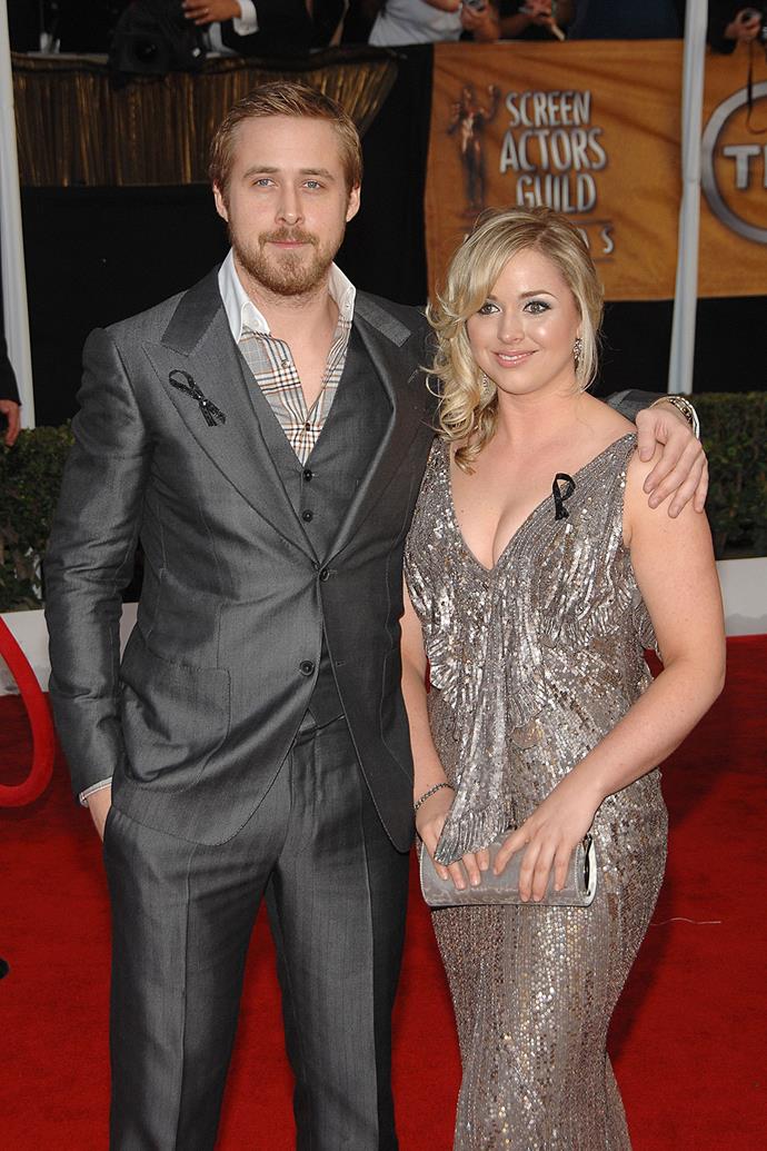 **Ryan and Mandi Gosling**
<br><br>
Ryan's sister, Mandi, has made many award show appearances in support of her brother. The siblings have attended both the Gotham Awards together in 2006 and the Screen Actors Guild Awards in 2008.