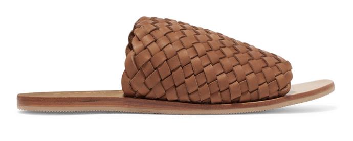 Sandals, $200 (approx.) at [St Agni](https://www.st-agni.com/collections/footwear/products/keiko-double-strap-slides-tan|target="_blank"|rel="nofollow")