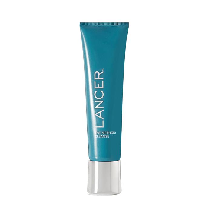 **CLEANSER:**
<br><br>
Lancer The Method 'Cleanse' Cleanser, $75 at [Net-A-Porter](https://www.net-a-porter.com/au/en/product/582881/Lancer/the-method-cleanse-120ml|target="_blank"|rel="nofollow") 
<br><br>
When it comes to cleansing, Robbie prefers to complete this step while she's still in the shower. Chatting to [*Harper's BAZAAR UK*](https://www.harpersbazaar.com/culture/features/a16958/margot-robbie-daily-routine/|target="_blank"|rel="nofollow"), the actress confessed that her all-time favourite moisturiser is Dr. Lancer's offering, which also happens to be a favourite of both [Kim Kardashian](https://www.harpersbazaar.com.au/beauty/kim-kardashian-luxe-skincare-products-16409 |target="_blank") and [Victoria Beckham](https://www.harpersbazaar.com.au/beauty/victoria-beckham-dermatologist-cetaphil-gentle-skin-cleanser-16229|target="_blank").