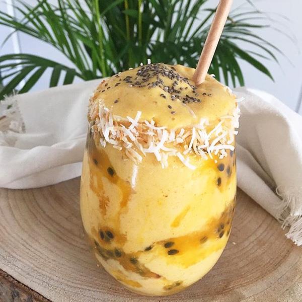 **Nikki-Lee Frost**
<br><br>
Gold Coast local Nikki-Lee Frost's Insta is a non-preachy, no-bs flow of foodie goodness - and she's not afraid of the odd treat. This banana peanut butter superfood smoothie had us at hello. The recipe? Blend 2 frozen bananas, 1 1/2 cups unsweetened almond milk, 2tbs black chia seeds, 1tbs maca powder, 1tbs cinnamon, 2tbs buckwheat, 1tbs coconut oil, 1 large heaped tbs organic peanut butter, 2tbs flaxseed meal, 1tbs quinoa flakes and top with sliced banana, cinnamon and walnuts. Sorry, we're drooling...
<br><br>
Instagram: [@veggie_moments](https://www.instagram.com/veggie_moments/?hl=en|target="_blank"|rel="nofollow")