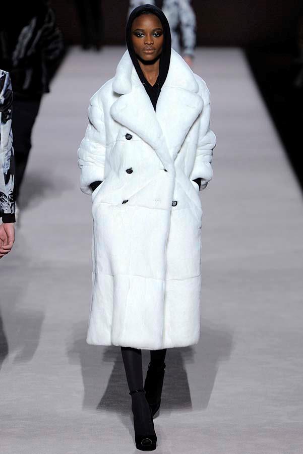 ***ALL FLUFFED UP***<br><br>
If you want to go into winter with just one key piece, channel your inner Rihanna and make it the ultra-fluffy coat. In lush white or moody black, this piece should hit knee-length and utilise some strong lapels.<br><br>
As seen at: Tom Ford autumn/winter '19.