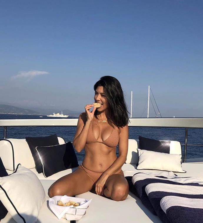 **DIET: 'Cheating' On Her Diet**<br><br>

For her new lifestyle website *[Poosh](https://poosh.com/how-to-do-cheat-days/|target="_blank"|rel="nofollow")*, Kardashian revealed that she "cheats" on her keto diet twice a day, writing, "I cheat twice a day with a little something sweet after lunch and dinner." Her twice-daily sweet treats often include double-stuff Oreos and Cheetos.<br><br>

"Yes, indulging every once in a while is self-care," she wrote on *Poosh*. "Whether you follow a strict diet or not, we all deserve days off. No guilt and no boundaries."<br><br>

*Image: [@kourtneykardash](https://www.instagram.com/p/Bx3FeIolFlD/?utm_source=ig_embed|target="_blank"|rel="nofollow")*