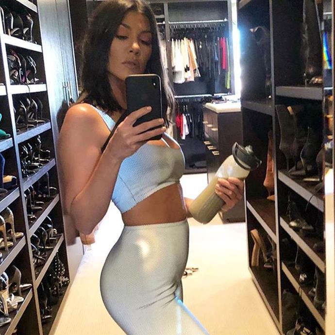 **DIET: Diet Shakes**<br><br>

The Kardashian family has been known (and occasionally criticised) for [their controversial endorsements](https://www.elle.com.au/health-fitness/kardashians-controversial-products-20769|target="_blank") of diet shakes and supplements, and Kourtney is no exception. While they have become popular on Instagram, they are known to have negative side effects, so caution is advised.<br><br> 

*Image: [@kourtneykardash](https://www.instagram.com/p/BiAuxLdjgMz/?taken-by=kourtneykardash|target="_blank")*