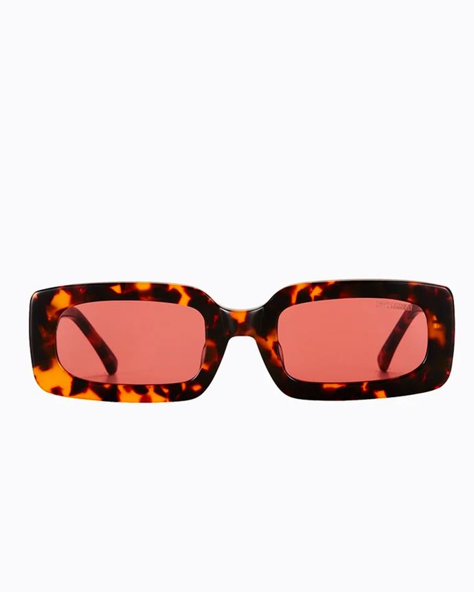 **The High Fashion Ride-Or-Die**
<br><br>
*'Marteeni Sunglasses in Torti', $135 at [Poppy Lissiman](https://poppylissiman.com/products/sunglasses/marteeni-torti|target="_blank"|rel="nofollow").*