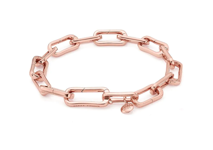 **The Chunky Chain Bracelet**<Br><br>

'Alta Capture Charm' bracelet by Monica Vinader, $547 at [FARFETCH](https://fave.co/36PUgm6|target="_blank"|rel="nofollow")