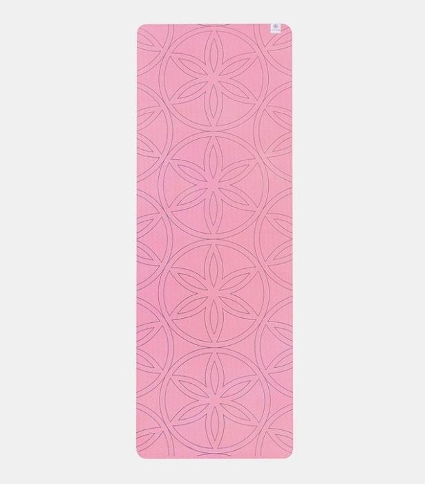 **Best Yoga Mat For Vinyasa And Power Yoga **<br><br>

If you enjoy dynamic flows and a faster pace, this mat is made for you. Thanks to its StayBase rubber, it offers exceptional stability, so neither you nor your mat will slip as you move. It also boasts a pillow TPE upper for cushioned comfort that won't compromise your grip.<br><br>

*Performance Studio Luxe 5mm Yoga Mat by Gaiam, $89.95 at [THE ICONIC](https://www.theiconic.com.au/performance-studio-luxe-5mm-yoga-mat-949055.html|target="_blank")*