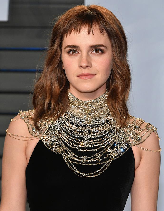 **Emma Watson**
<br><br>
Even the most famous among us have a preference between high end and affordable makeup products. For Emma Watson, when it comes to lining her lips, she opts for L'Oréal Paris' Colour Riche Lip Liner.
"A makeup artist I met recently used a nude pencil around my lips to give them a perfect outline that's not as obvious as a red liner," Emma [told *marie claire* U.S.](https://www.marieclaire.com/|target="_blank"|rel="nofollow") in 2017.