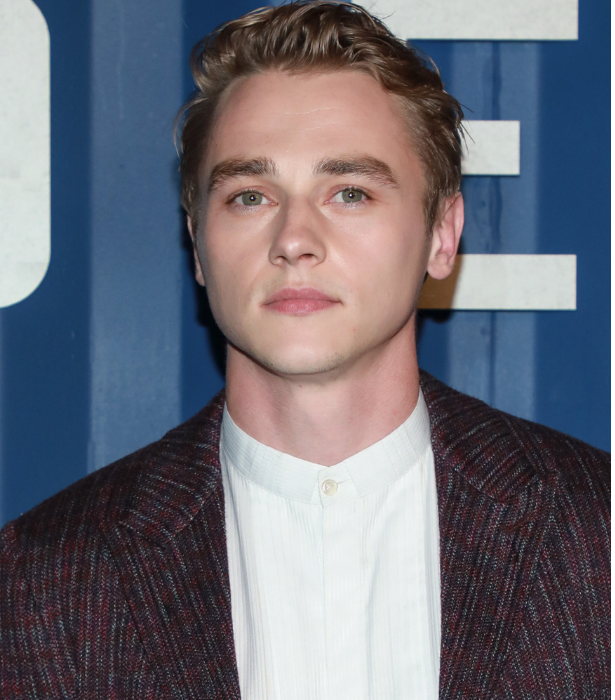 **Ben Hardy as Simon** 
<br><br>
A fellow *East Enders* alumni, it's likely you recognise Ben not from his time as Peter Beale on the soap, but for his role as famous drummer Roger Taylor in *Bohemian Rhapsody* or Archangel in the superhero film *X-Men: Apocalypse*.<br><br>