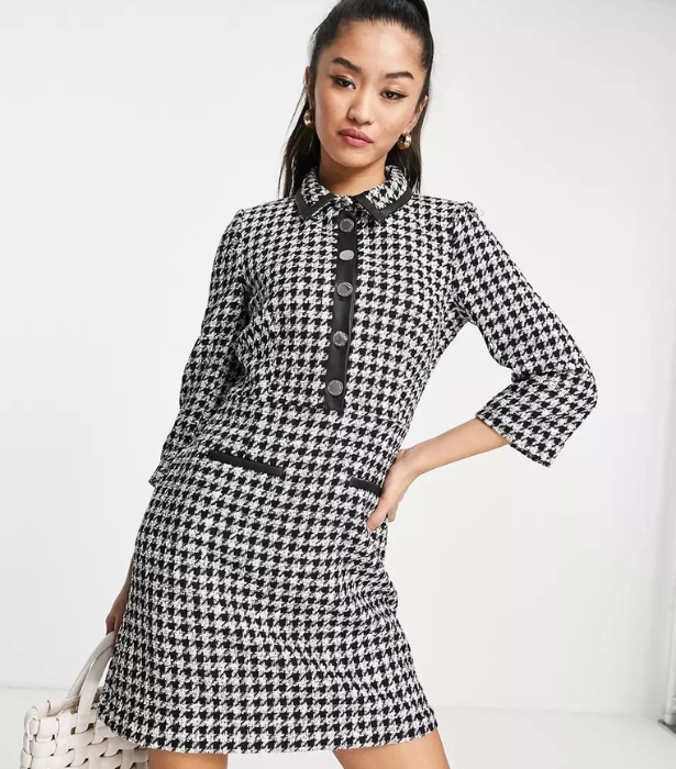 Morgan Button And Pocket Detail Shift Dress In Houndstooth Print, $136 at [ASOS](https://www.asos.com/au/morgan/morgan-button-and-pocket-detail-shift-dress-in-houndstooth-print/prd/201564412|target="_blank"|rel="nofollow") 
