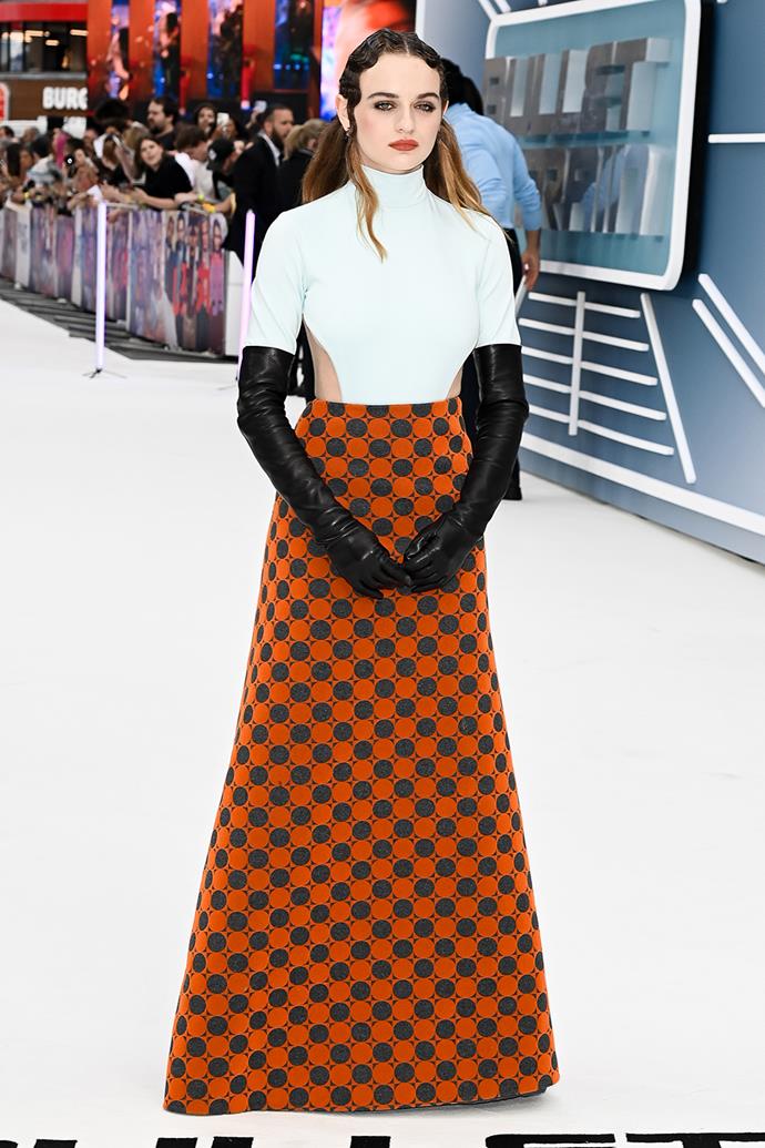 In a full look by Marc Jacobs with Paula Rowan gloves and boots by Le Silla for the *Bullet Train* London premiere in July 2022.
<br><br>
*Image: Getty.*