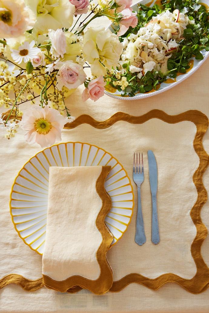Actually being practical in your gifts? Things we love to see. Given the fact we'll be spending the festive season gathered with our family and friends, a luxe table setting is surly a requirement. So, to ensure your tablescapes are as stylish as you are, invest in these scalloped edge placemats and napkins from Australian linen label Bed Threads. We're loving this Limencello and Turmeric colourway.
<br><br>
**Scalloped Placemats (Set Of Four),** $80 at **[Bed Threads](https://bedthreads.com.au/products/limoncello-turmeric-100-french-flax-linen-scalloped-placemats-set-of-four?variant=39902631985286|target="_blank"|rel="nofollow")**