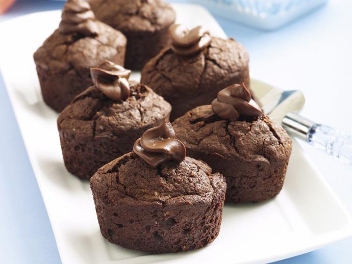 **[Decadent chocolate friands](https://www.womensweeklyfood.com.au/recipes/decadent-chocolate-friands-20358|target="_blank")**