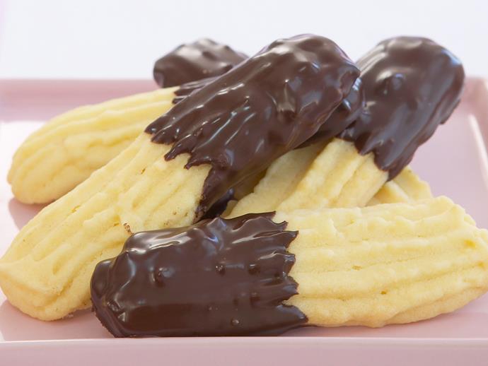 **[Chocolate dip shortbread](https://www.womensweeklyfood.com.au/recipes/chocolate-dip-shortbread-28426|target="_blank")**

Dip chocolate into homemade shortbread and you have a yummy treat for morning or afternoon tea, a picnic dessert or a welcome addition to a school or work lunchbox.