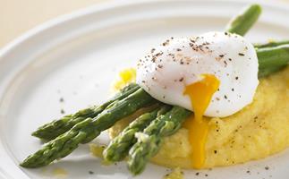 Poached eggs with polenta