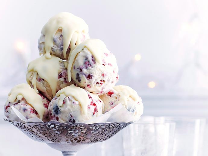 [Mixed berry bonbons](https://www.womensweeklyfood.com.au/recipes/mixed-berry-bonbons-27107|target="_blank")

With only three ingredients and just five steps this dessert is sure to be a repeat offender. With fresh berries, vanilla ice cream and melted white chocolate it's a festive treat you won't want to resist.