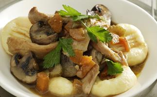 HOME-MADE GNOCCHI WITH CHICKEN AND MUSHROOMS