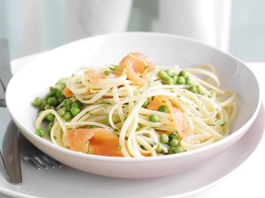 **[Linguine with smoked salmon and peas](https://www.womensweeklyfood.com.au/recipes/linguine-with-smoked-salmon-and-peas-23892|target="_blank")**

With sweet peas and al dente spaghetti, this is a quick way to satisfy your salmon cravings.