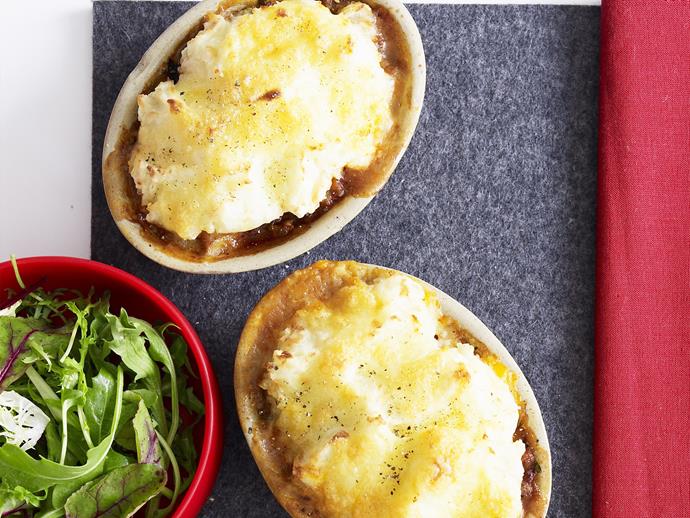 **[Mini shepherd's pies with cheesy potato topping](https://www.womensweeklyfood.com.au/recipes/mini-shepherds-pies-with-cheesy-potato-topping-28294|target="_blank")**

Try these traditional British cottage pies, topped with cheesy, creamy mashed potato and served in four individual ramekins. Great partnered with a  rosemary salad.