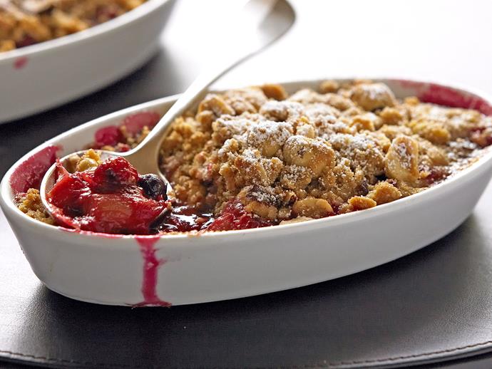 **[Rhubarb and berry crumbles](https://www.womensweeklyfood.com.au/recipes/rhubarb-and-berry-crumbles-23290|target="_blank")**