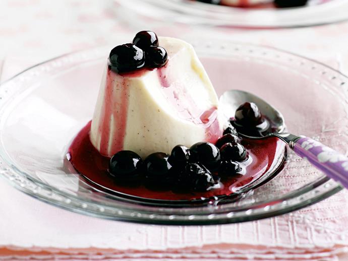 **[Yoghurt panna cotta with blueberry sauce](https://www.womensweeklyfood.com.au/recipes/yoghurt-panna-cotta-with-blueberry-sauce-23334|target="_blank")**