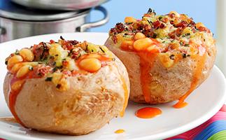 JACKET POTATOES WITH BAKED BEANS
