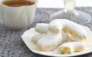 Greek Lemon Shortbread Biscuits