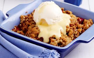 fruity spice crumble
