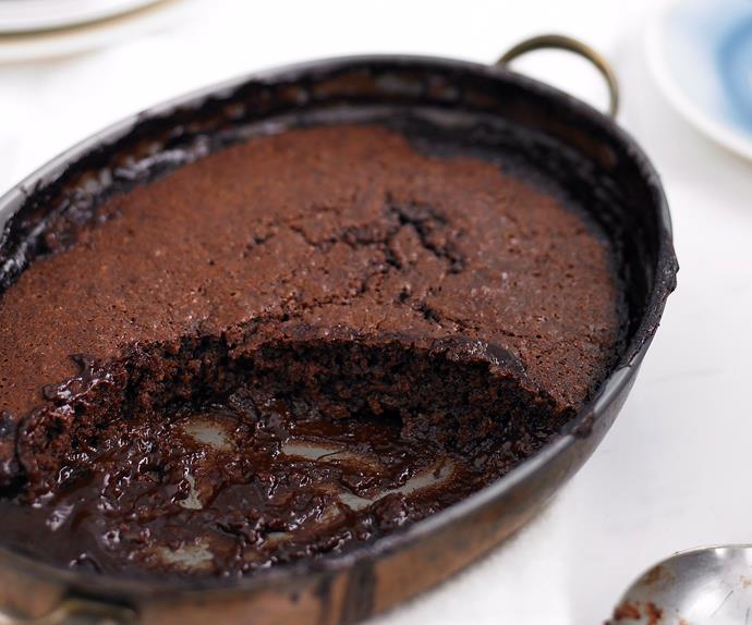 Chocolate self-saucing pudding