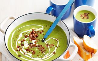 Creamy spinach and potato soup