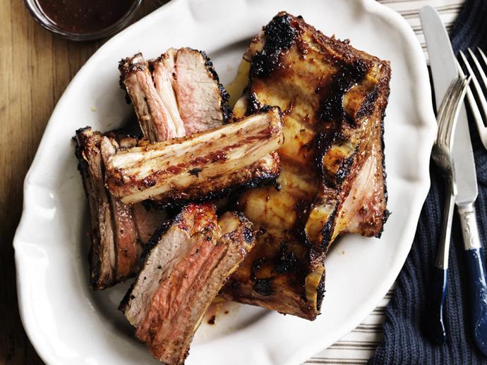 **[Red wine and garlic beef ribs](https://www.womensweeklyfood.com.au/recipes/red-wine-and-garlic-beef-ribs-6218|target="_blank")**