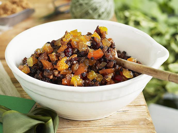 **[2-in-1 basic fruit mix](https://www.womensweeklyfood.com.au/recipes/2-in-1-basic-fruit-mix-5286|target="_blank")**

A good pudding or Christmas cake relies on a nice boozy fruit mix. This recipe has the perfect balance and also serves as a delicious filling for your fruit mince pies.