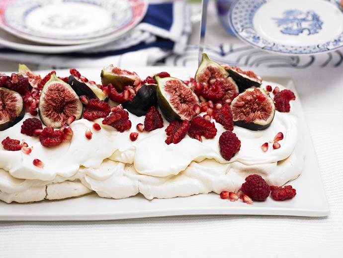 **[Pavlova with figs and pomegranate](https://www.womensweeklyfood.com.au/recipes/pavlova-with-figs-and-pomegranate-12110|target="_blank")**