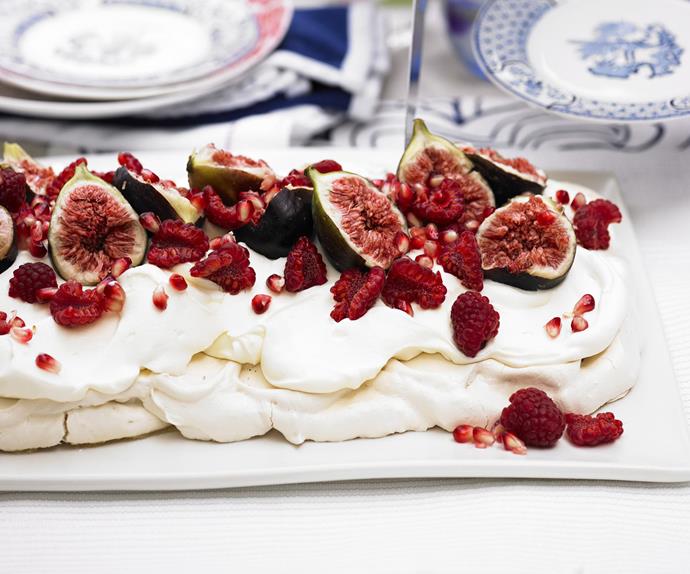 pavlova with figs and pomegranate