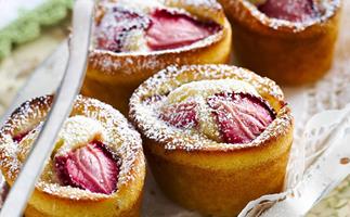 ALMOND AND STRAWBERRYFRIANDS