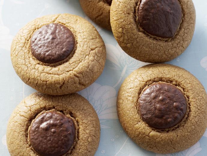 Simple [mocha cookies](https://www.womensweeklyfood.com.au/recipes/mocha-cookies-4700|target="_blank") bring to joy of chocolate and coffee from pantry to plate in under 30 minutes.