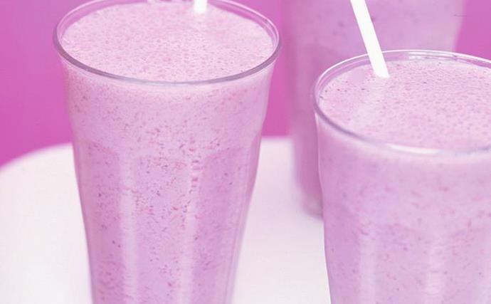 mixed berry soy smoothie