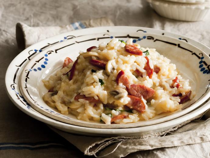 **[Cheesy chilli mushroom and chorizo risotto](https://www.womensweeklyfood.com.au/recipes/cheesy-chilli-mushroom-and-chorizo-risotto-9478|target="_blank")**

This spicy risotto is cooked in a rice cooker for minimum effort and maximum flavour.