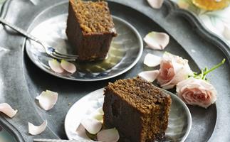 ginger cake with honey and spice syrup