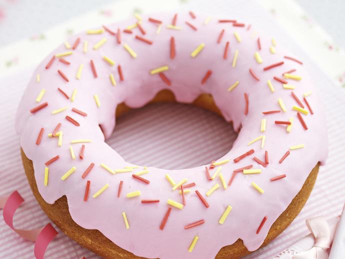 **[Giant donut](https://www.womensweeklyfood.com.au/recipes/giant-donut-3514|target="_blank")**